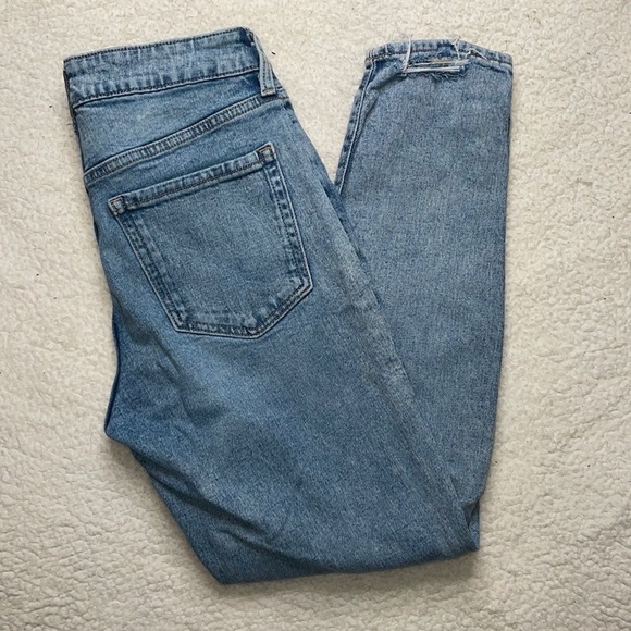 Old Navy Jeans Distressed Denim OG Straight High Rise secret slim pockets Size 2 - Picture 8 of 10